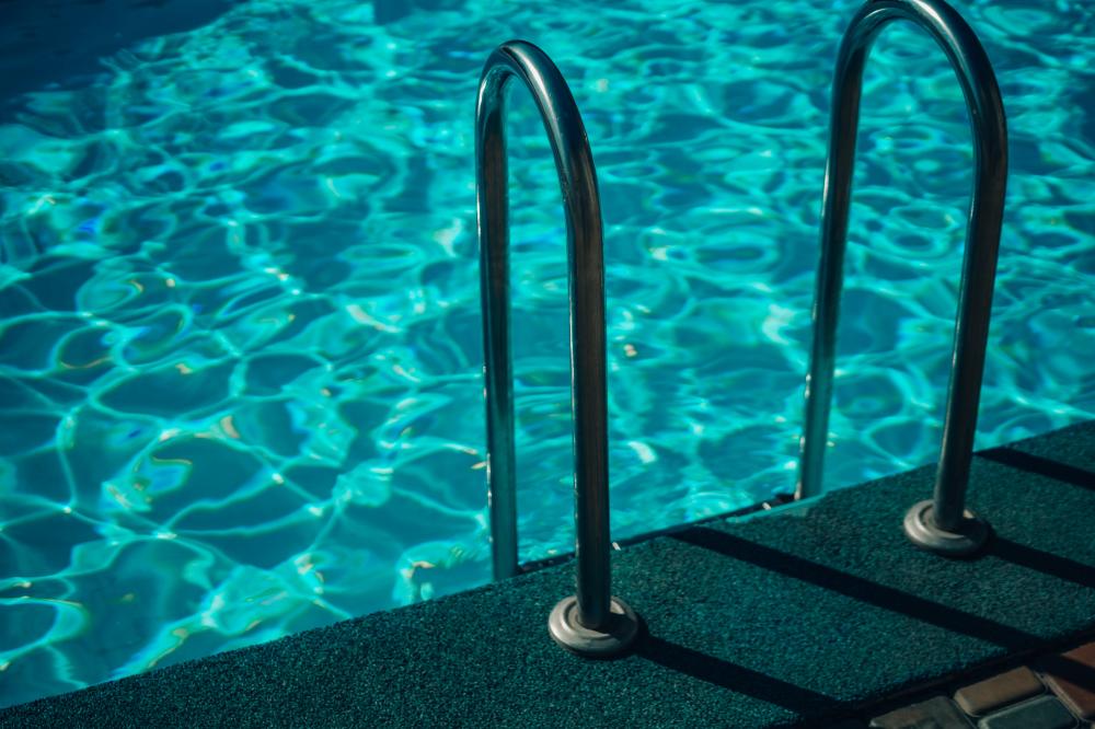 Key Benefits of Pool Refinishing Dr Phillips FL