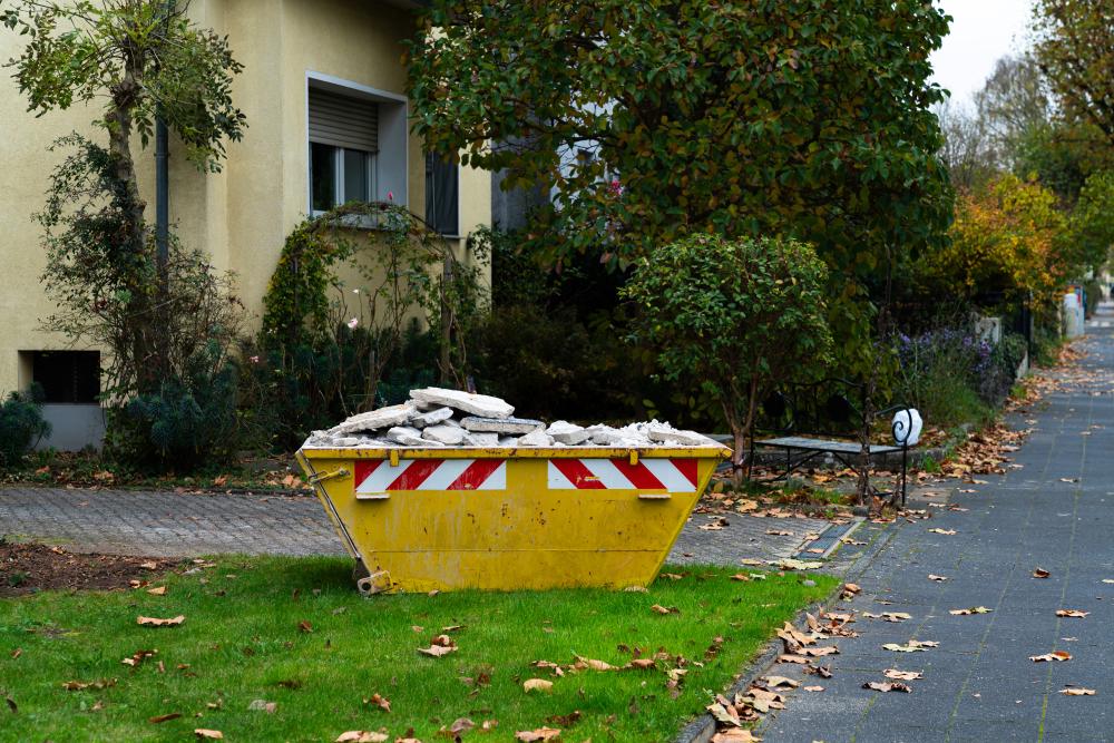 Advantages of Renting Roll Off Dumpsters in Austin