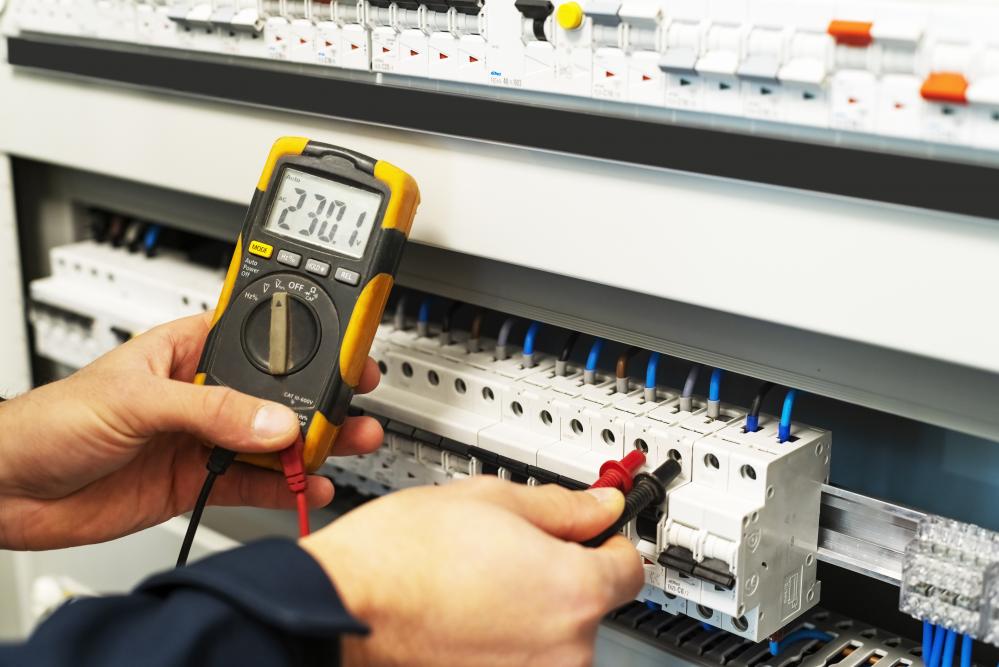 Benefits of Emergency Electrician Services