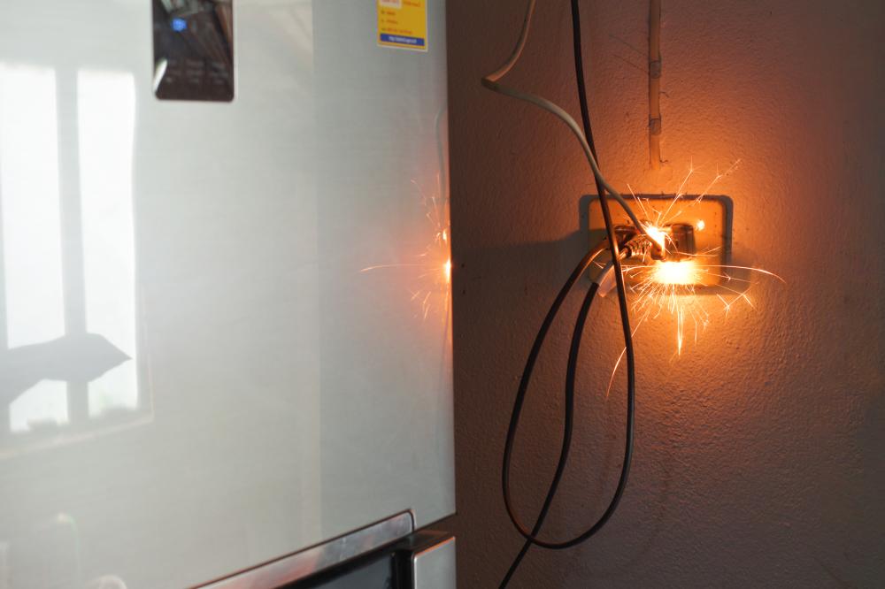 What Qualifies as an Electrician Emergency Pearland TX Emergency?