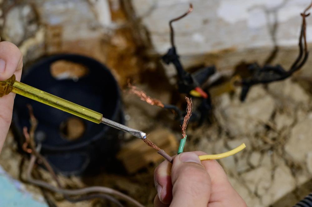 How to Choose the Right Electrician in Philadelphia