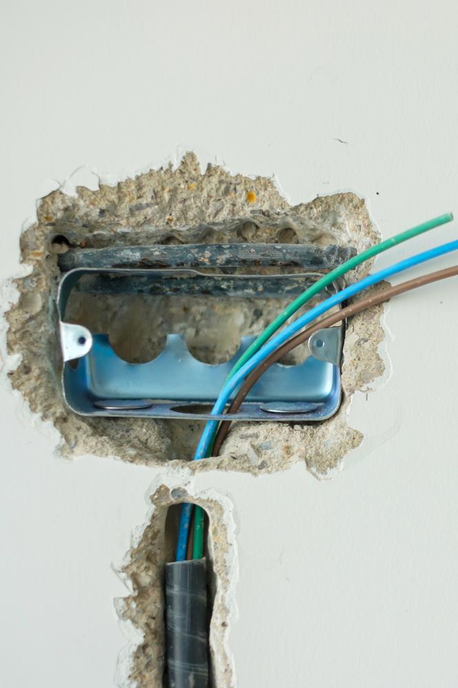 How to Choose an Emergency Electrician in Carrollton TX