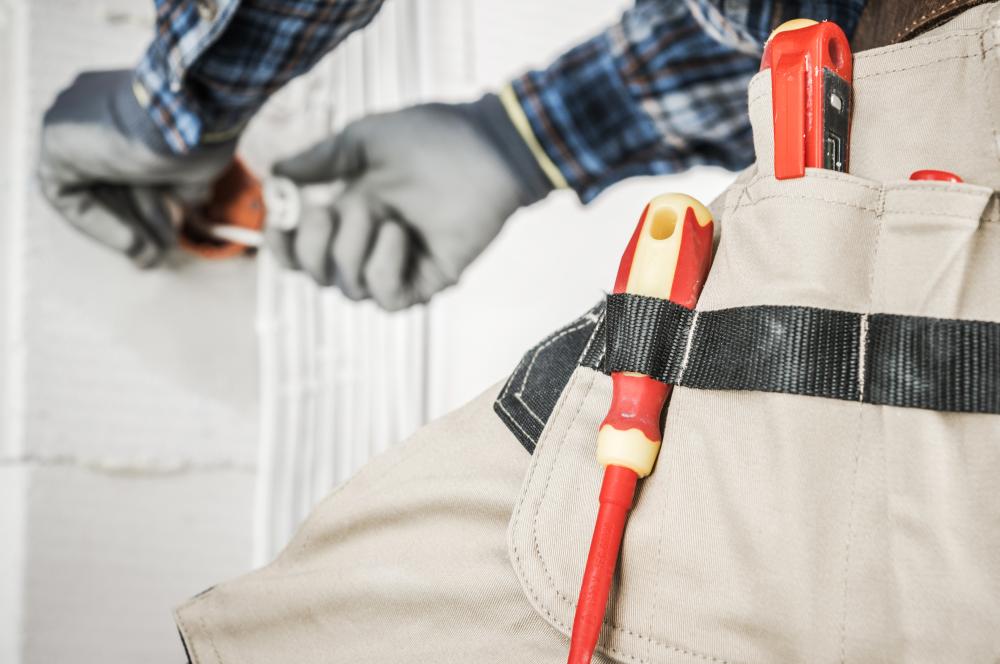 What Qualifies as an Emergency Electrician Temple TX Emergency?