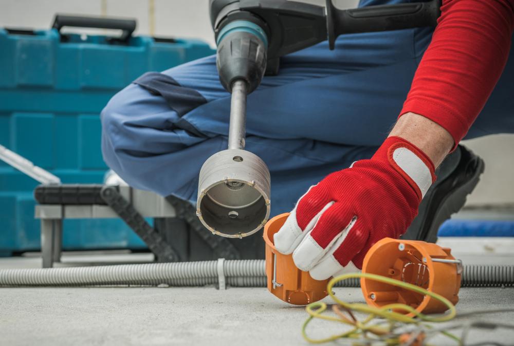 Why Hiring a Licensed Commercial Electrician Waterbury CT Matters
