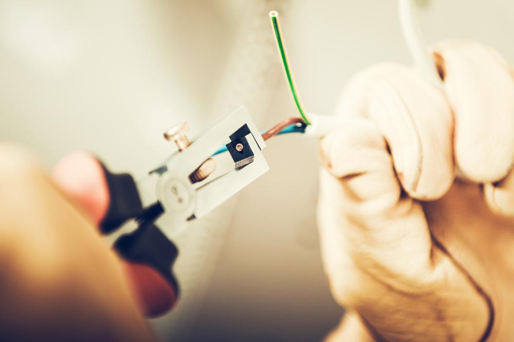 Common Electrical Issues in Oceanside Homes