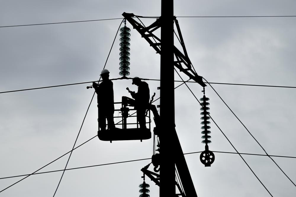 What Services Does High Level Electric Works Offer?