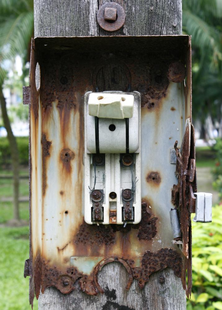 Top Reasons to Hire a Local Electrician Fort Lauderdale FL
