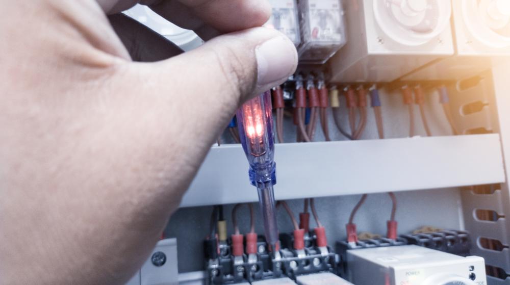 What Services Does an Electrician Emergency Merced CA Provide?