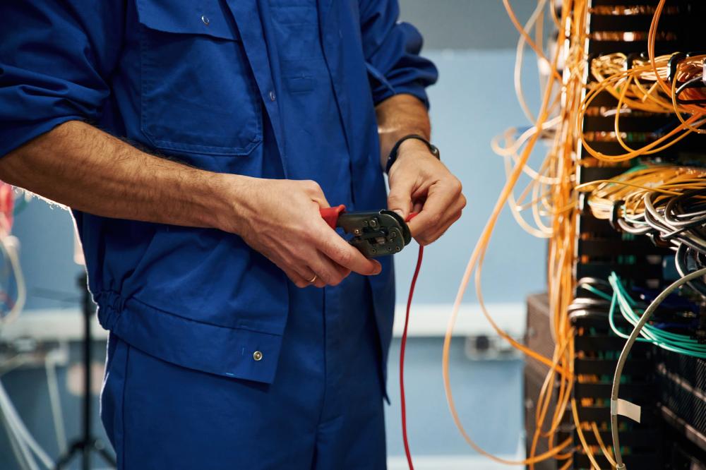 How to Navigate the Complexities of Commercial Electrical Projects