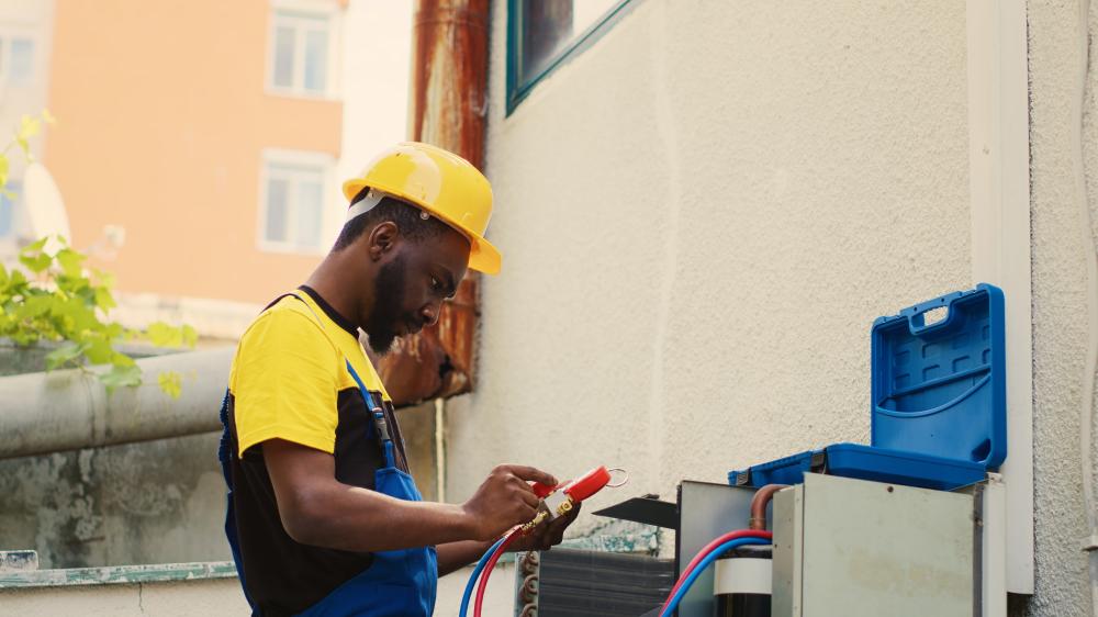 Common Services Offered by an Electric Repairman Richmond VA