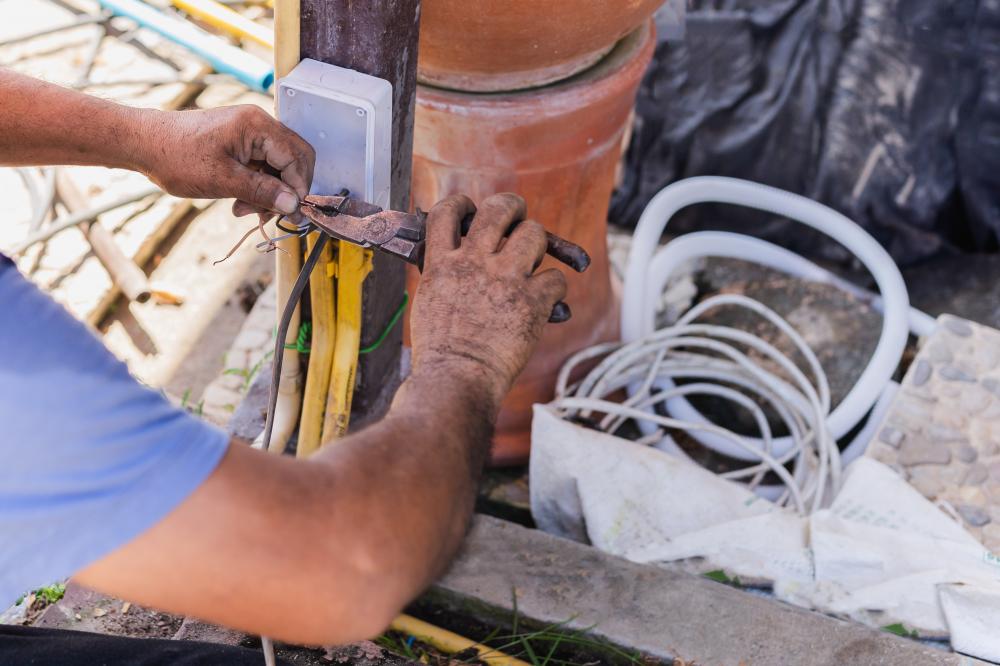 High Voltage Electrical: Decades of Experience