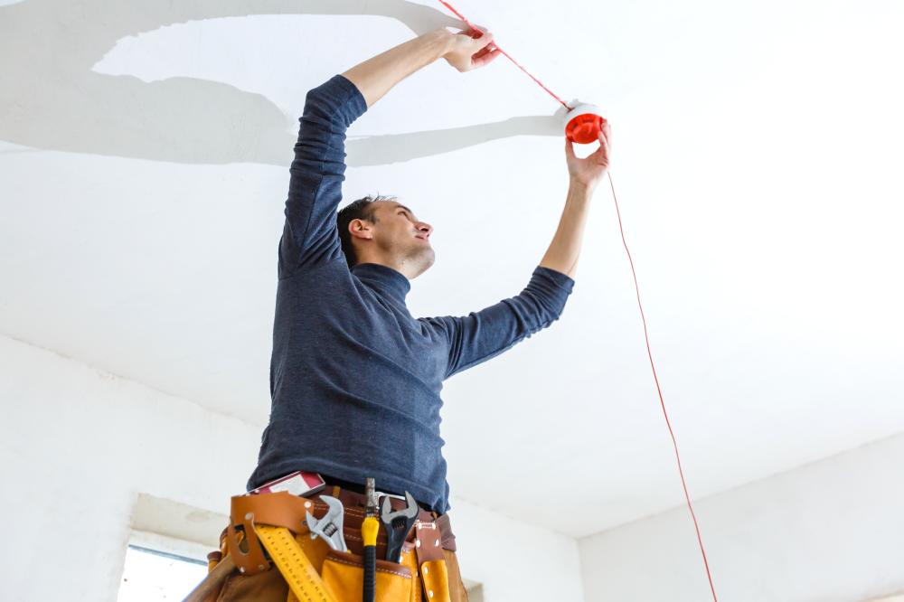 How to Choose the Right Electrician Round Rock TX