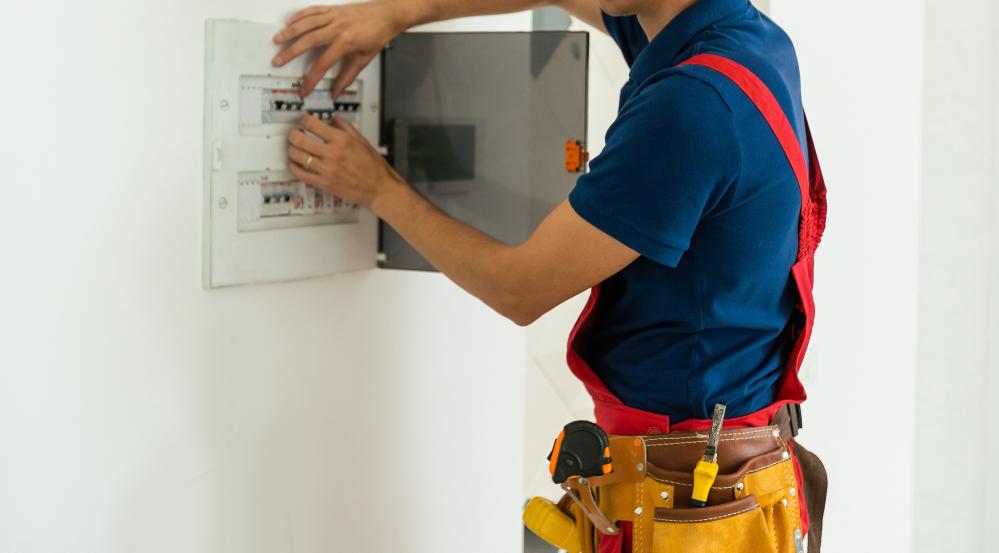 Why Choose a Local Electrician in Grand Prairie TX?