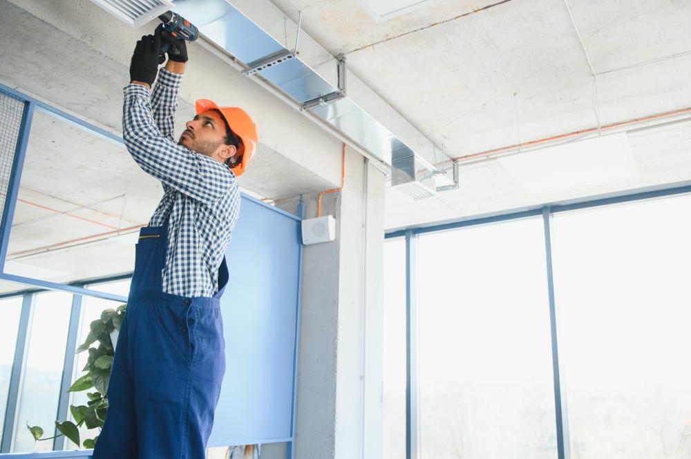 How to Select the Right Commercial Electrician in Lynchburg, VA