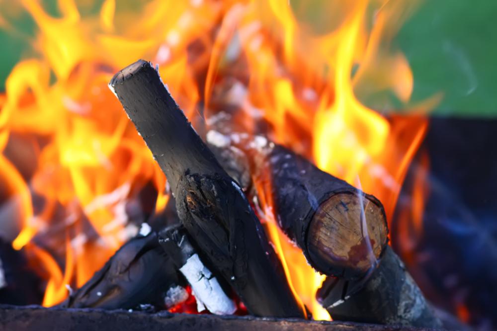 How Do Fire Starter Logs Maine Work?