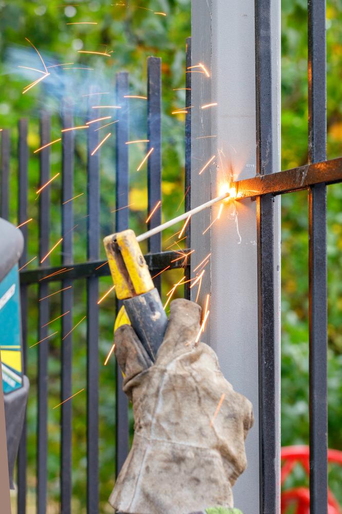 Common Fence Issues and Solutions in Littleton Co