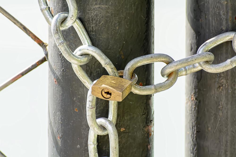 Types of Gate Locks Suitable for Chain Link Fences