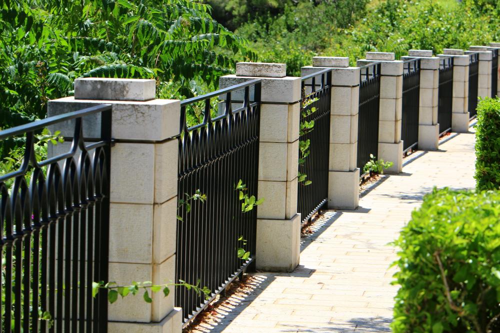 DIY vs. Professional Fencing Companies Denver Co