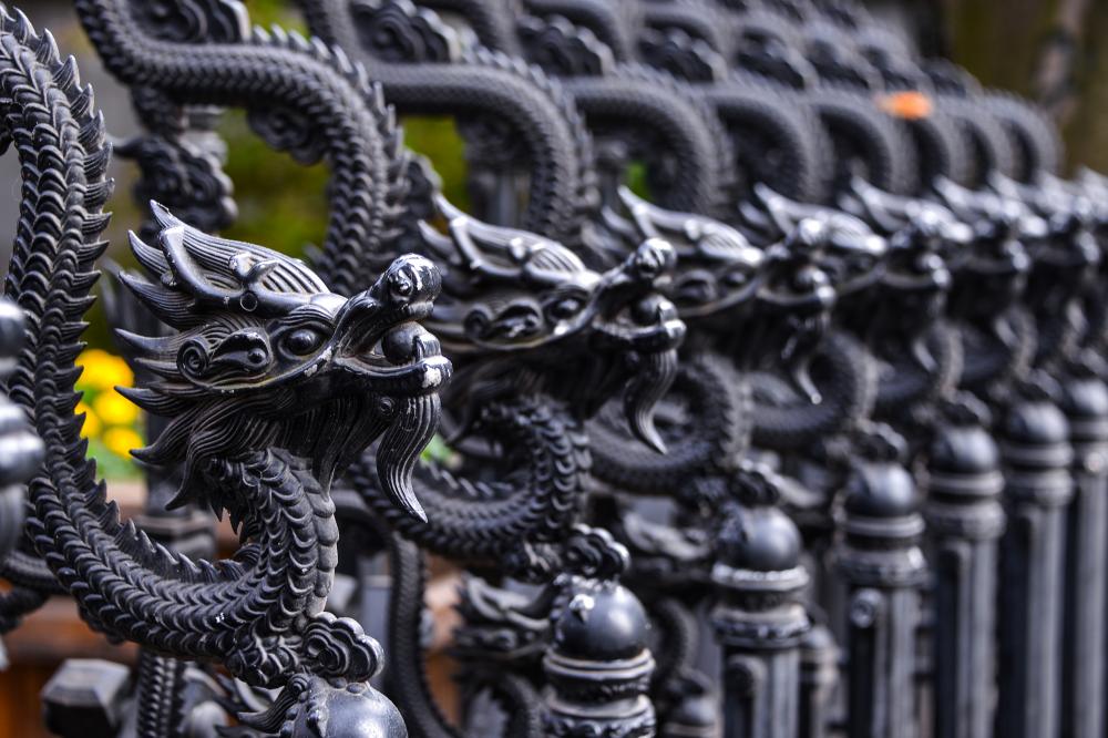 selecting the perfect wrought iron fence for your ottawa property