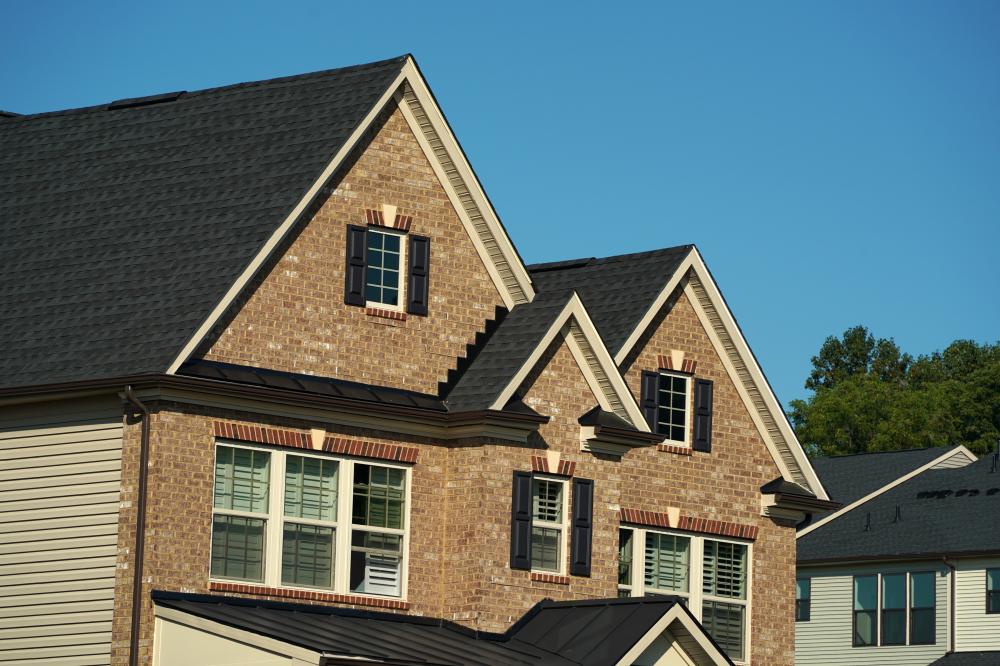 How to Identify the Right Shingle Roofing Experts
