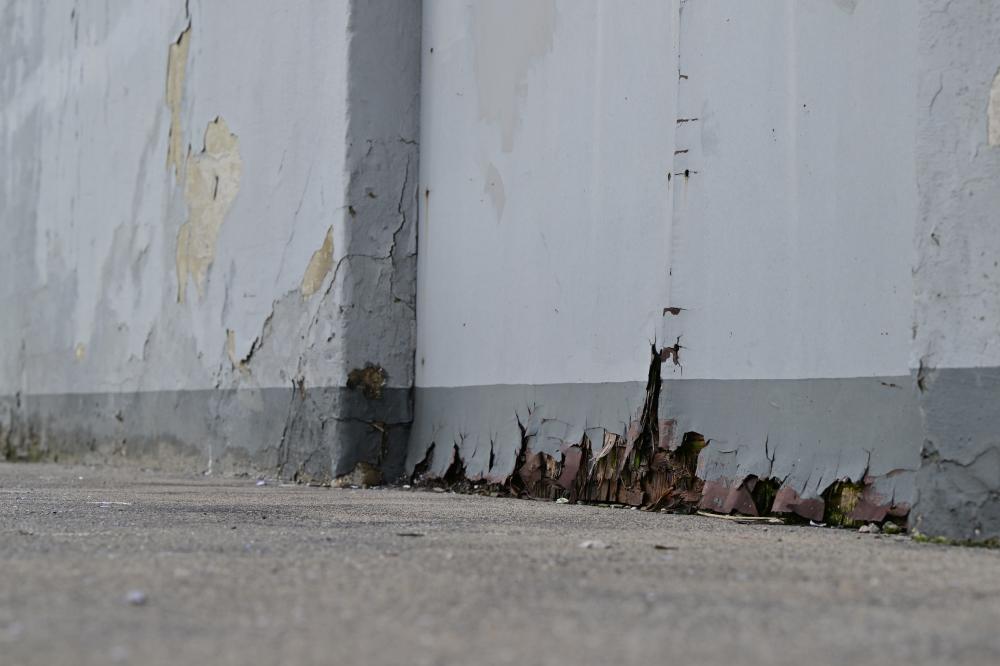 How to Recognize Damage in Concrete Bulkheads
