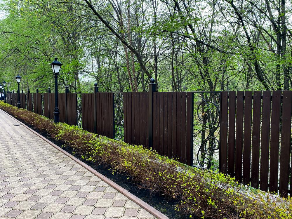 A Day in the Life of a Fence Contractor