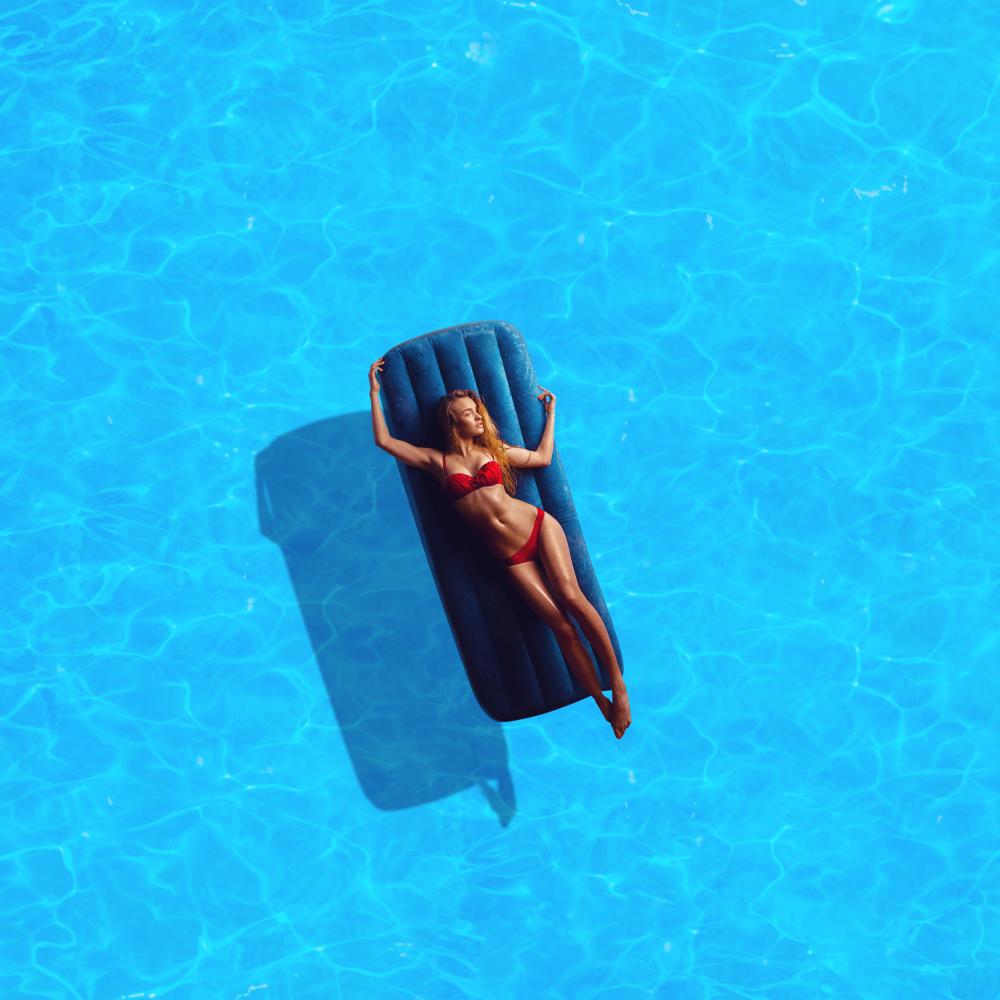 Why Choose R & R Swimming Pools?