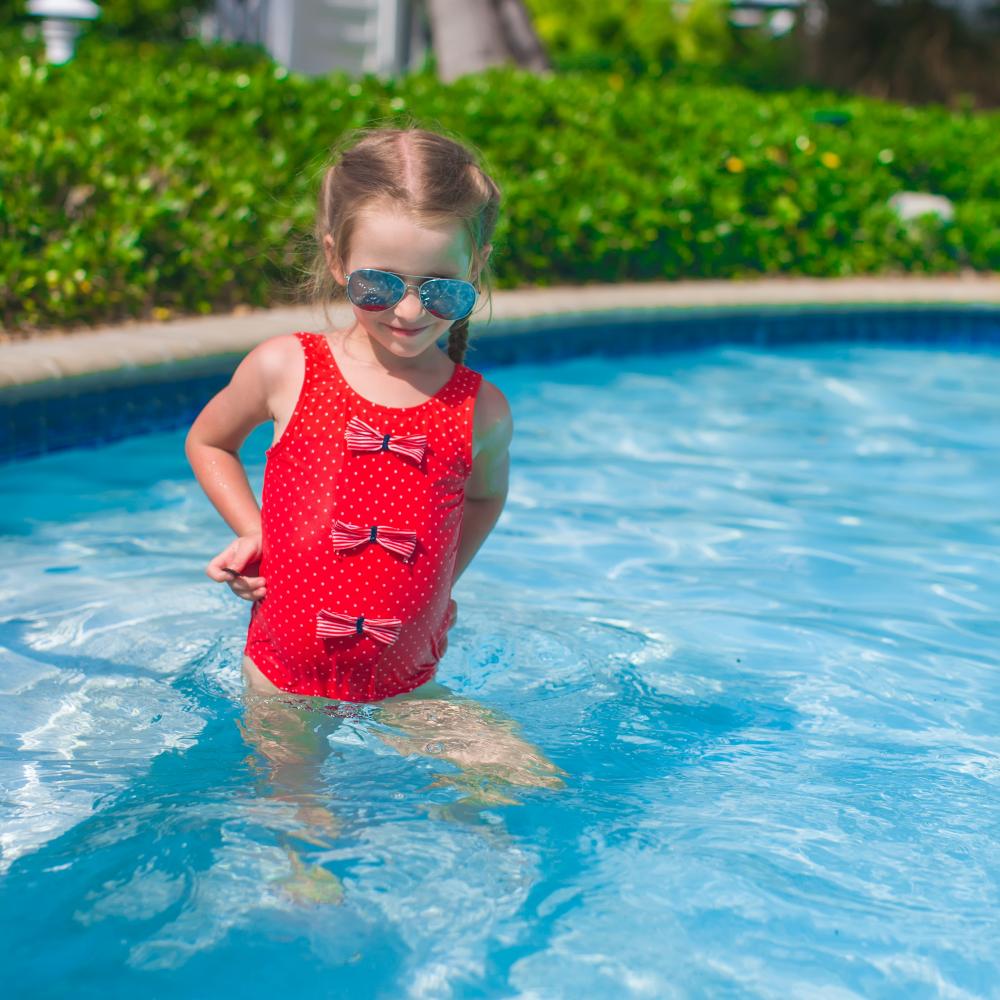 What Makes Concrete and Fiberglass Pools Different?
