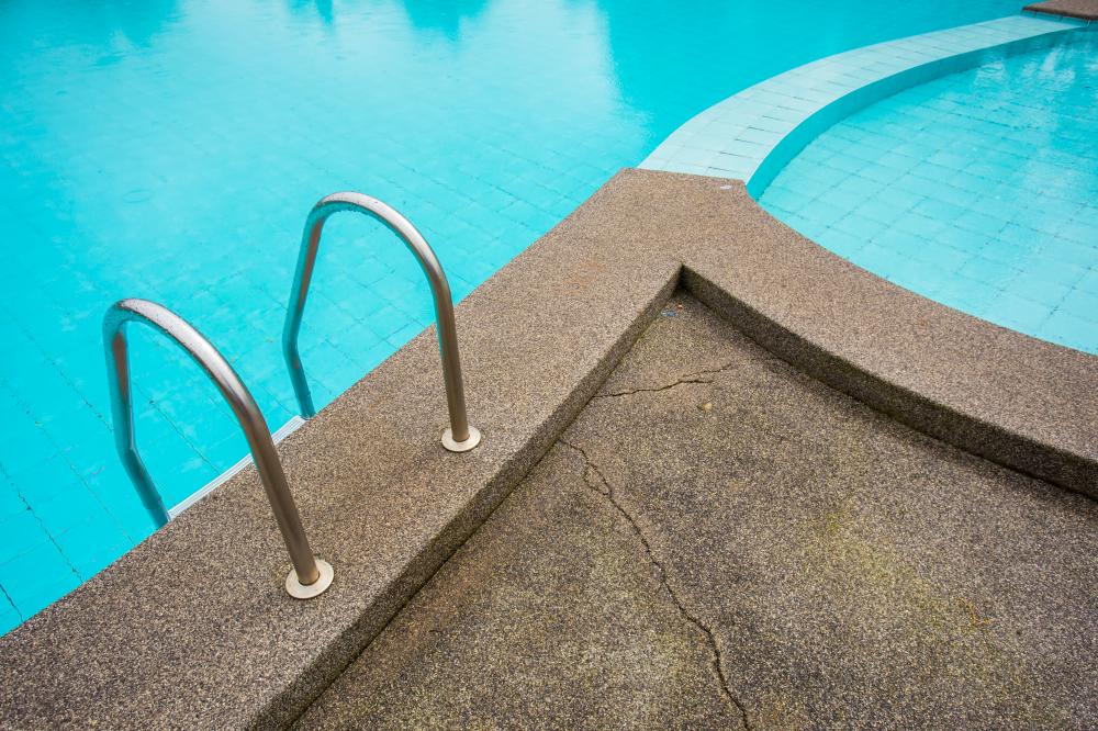 Why Choose Classic Marcite for Pool Deck Resurfacing Orlando FL?