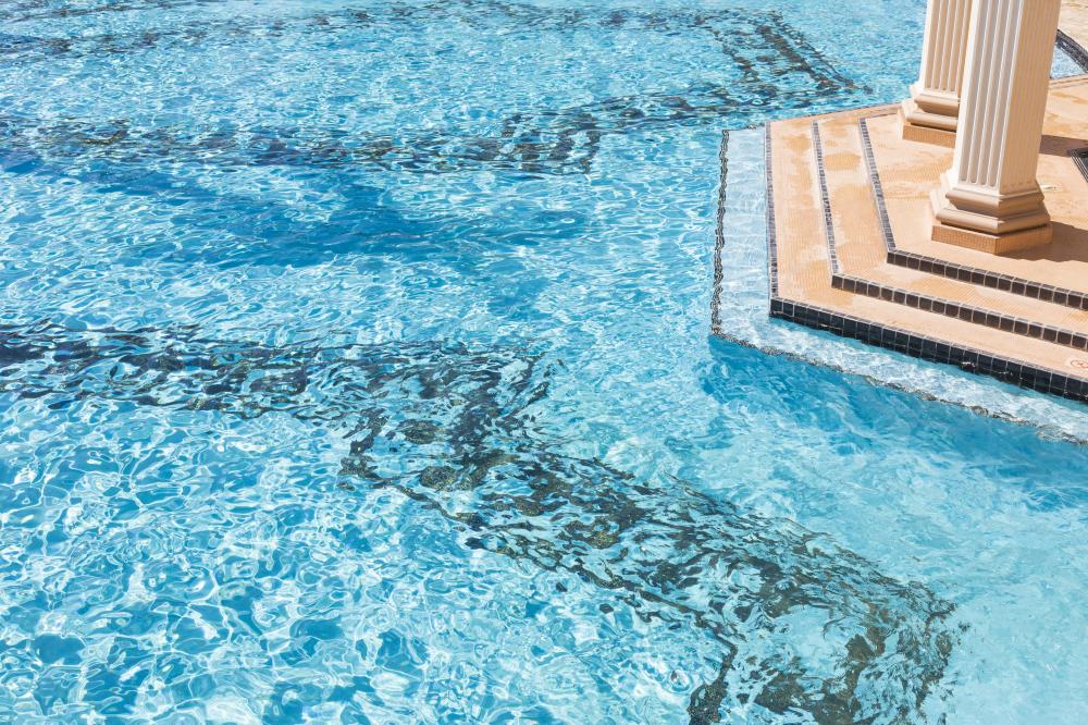 Choosing the Right Pool Builder in The Villages, FL