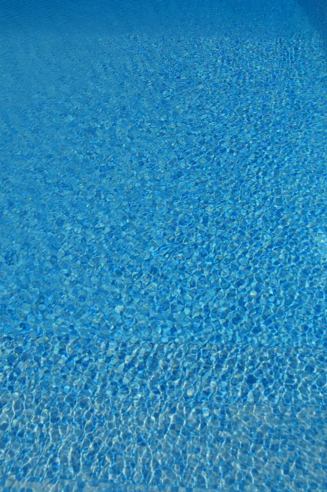 Why Choose a Custom Pool?