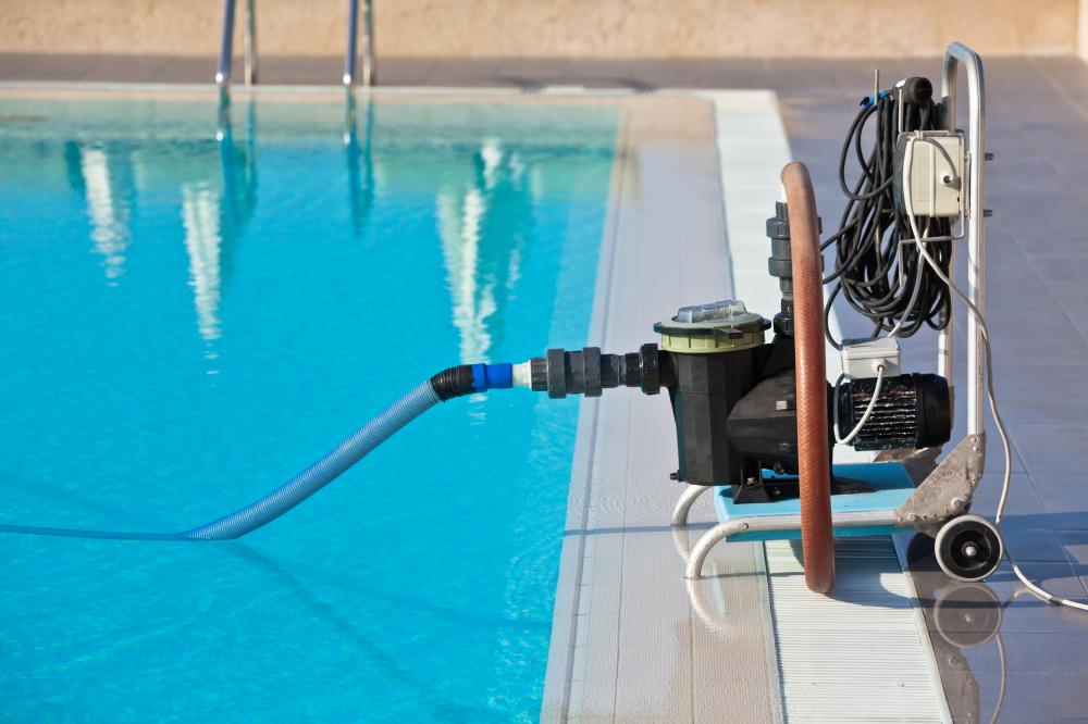 Benefits of Fiberglass and Concrete Pools
