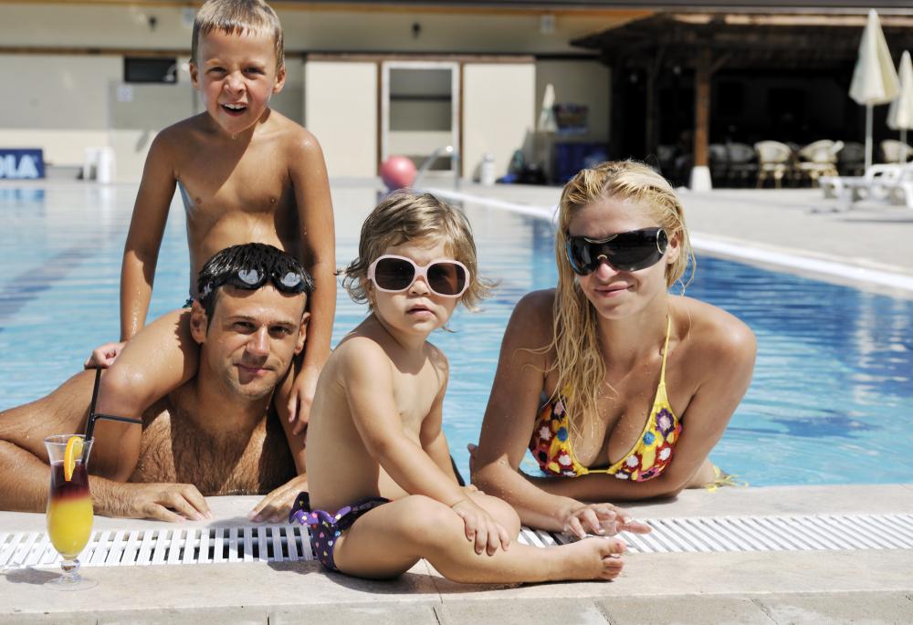 The Benefits and Mechanics of Solar Pool Heating