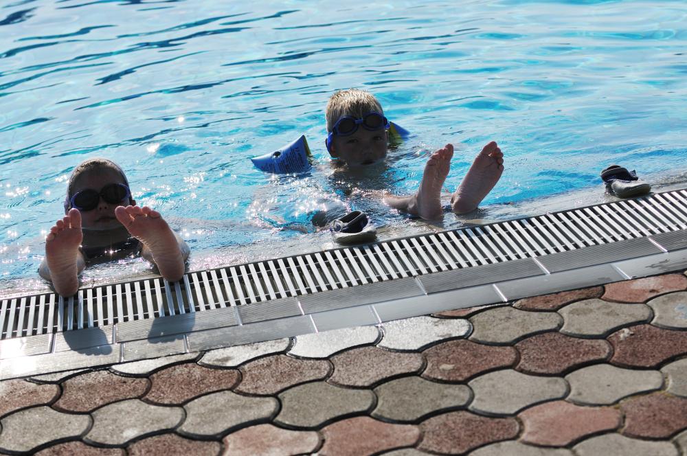 Why Choose Everything 4 Pools and Solar for Pool Heaters Heathrow