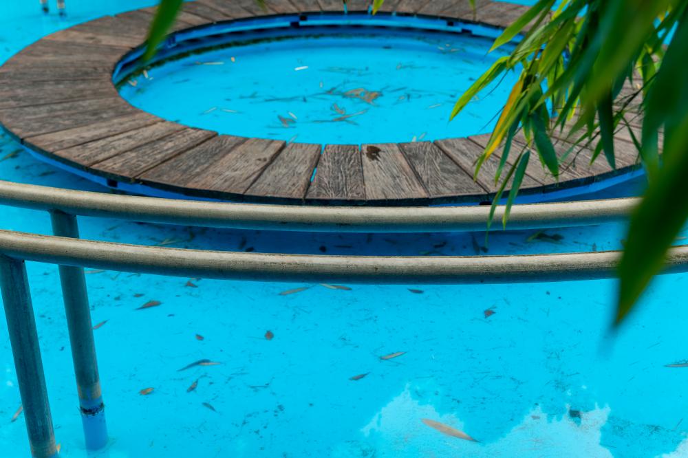 Common Materials Used in Pool Deck Resurfacing
