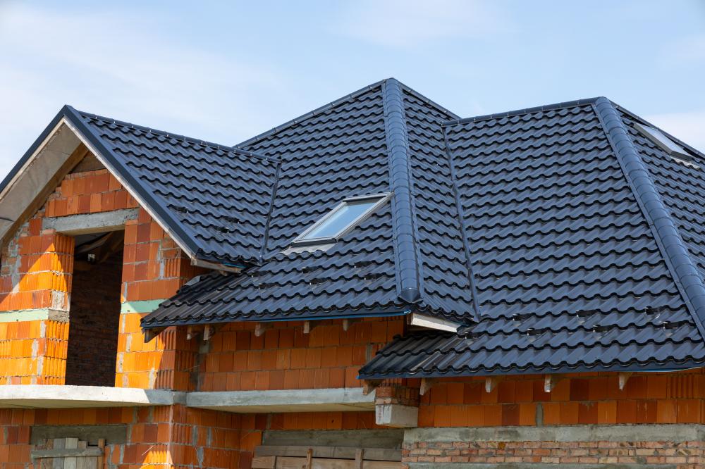 Metal and Shingle Roofs: Popular Choices