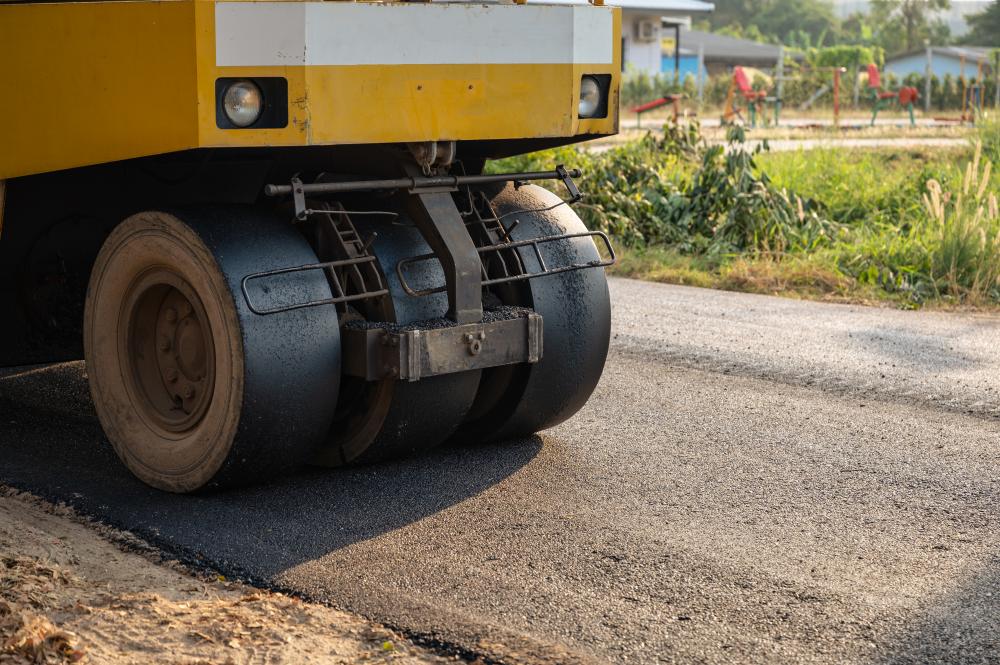 Sealcoating and Asphalt Maintenance