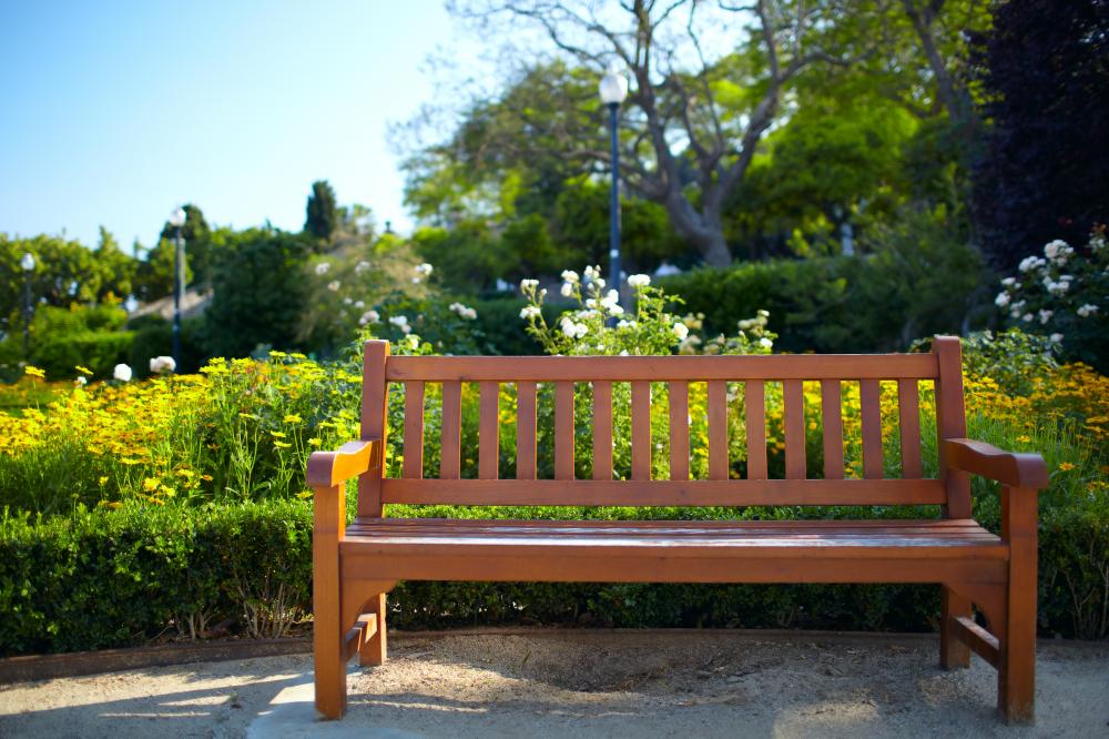 Benefits of Commercial Benches in Public Spaces
