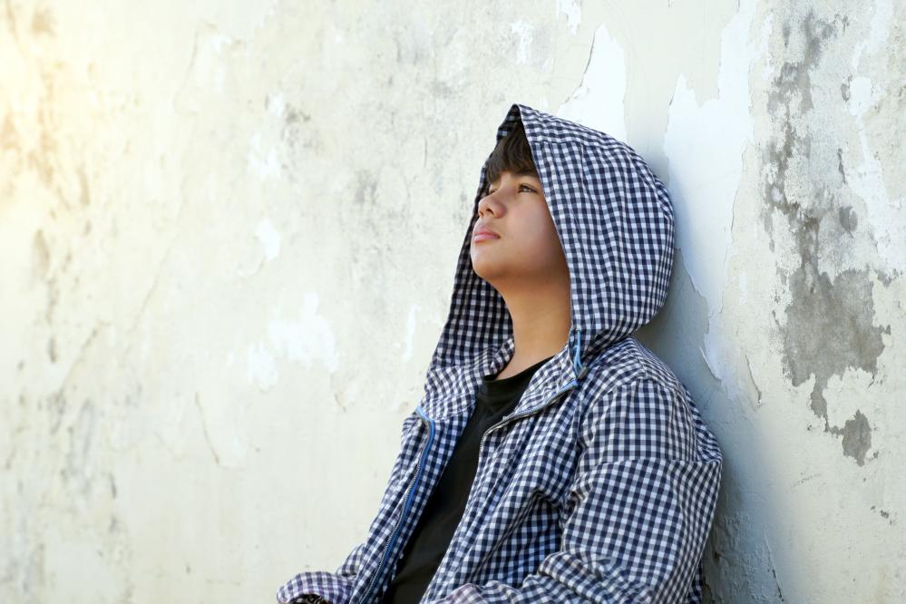 How Can Communities Support the Treatment for Suicidal Teens?