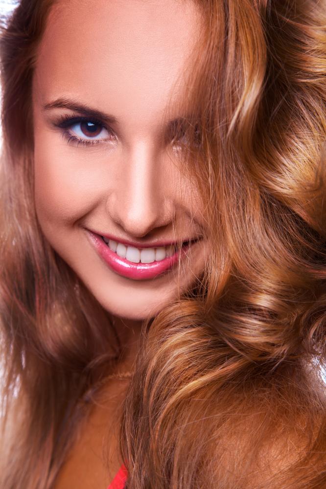 What Are Dental Veneers Dawson Creek?