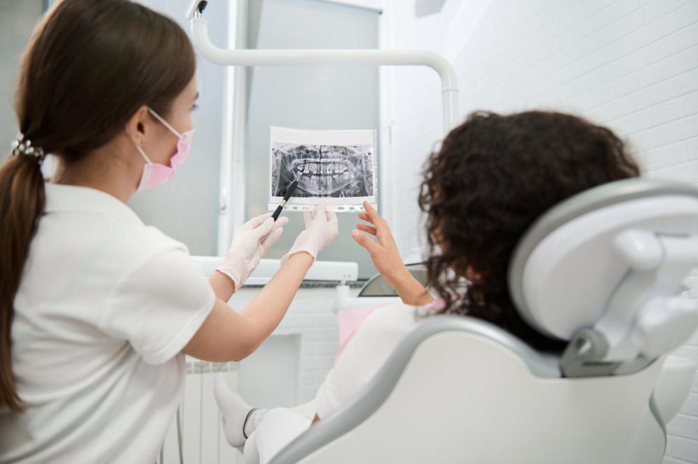 Experienced Dentist in Riverside with Patient