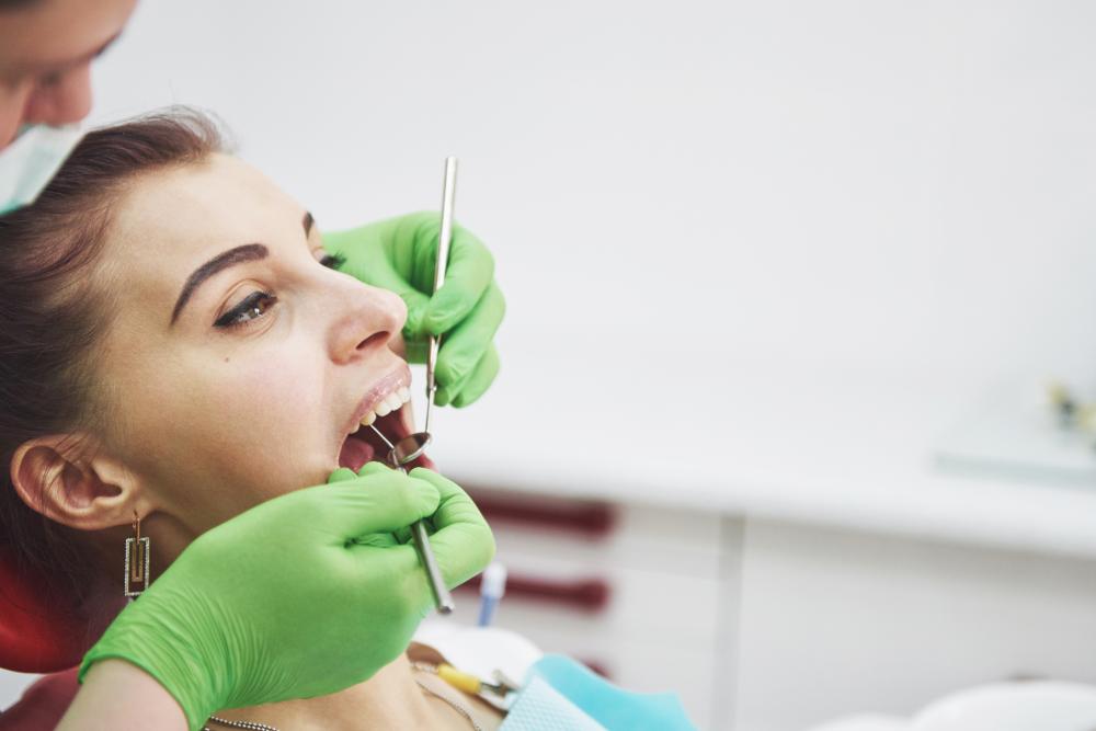 Preventive care for broken teeth and cavities after wisdom tooth removal