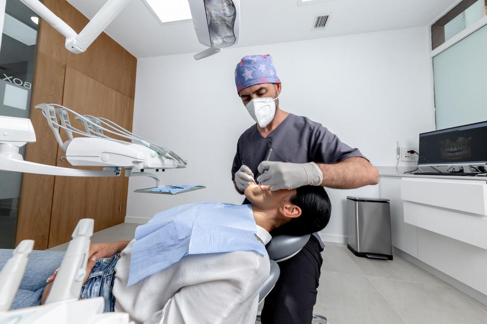 Dentists available for weekend dental emergencies