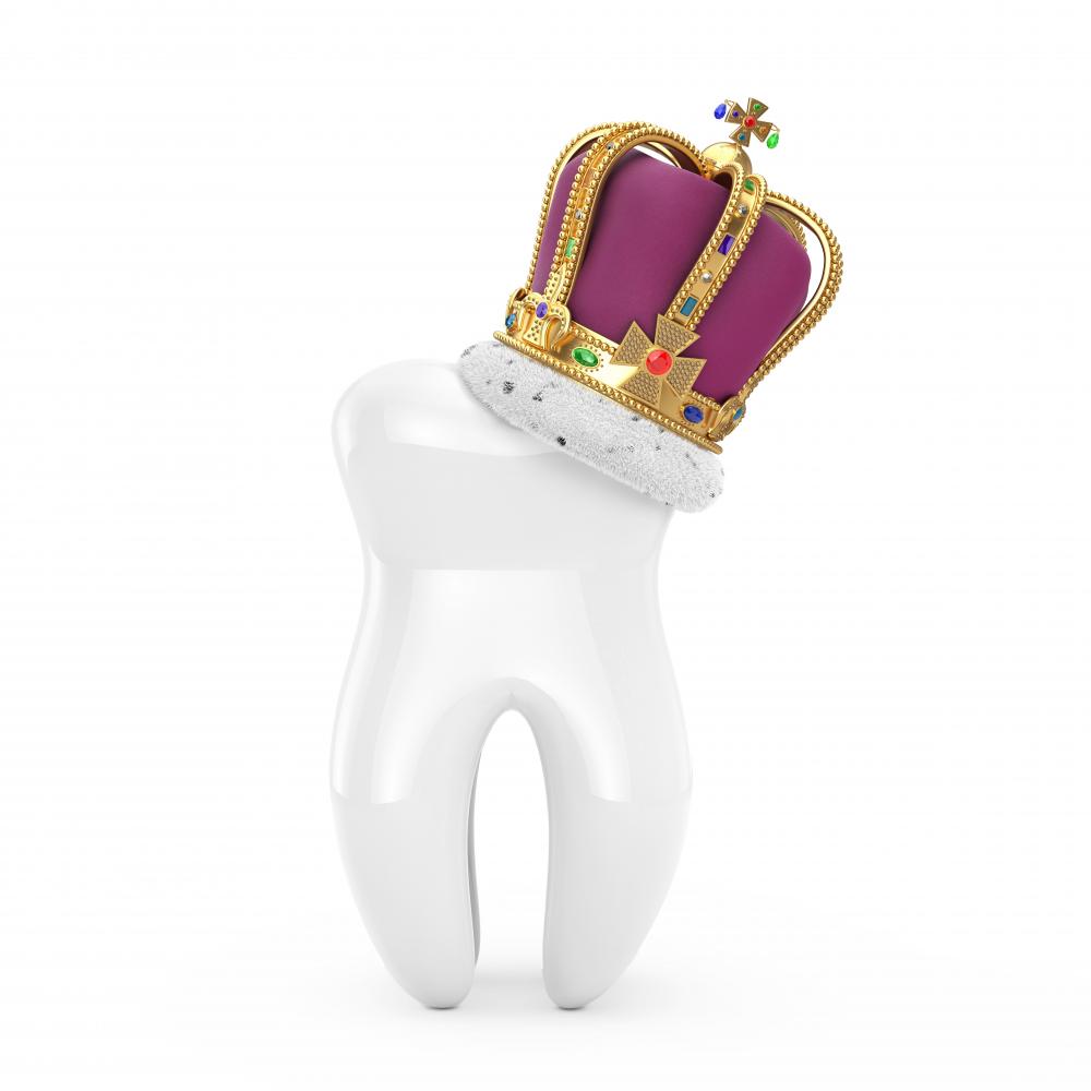 Illustration of a regal crowned tooth representing tooth crowns' protective role