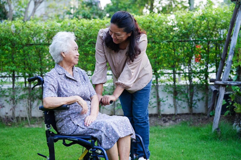 Empathetic professional caregivers providing senior home care services in Manhattan