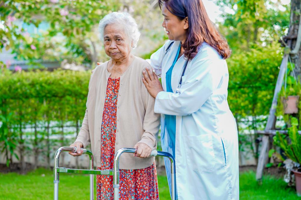 Professional Caregiver Supporting Brooklyn Resident