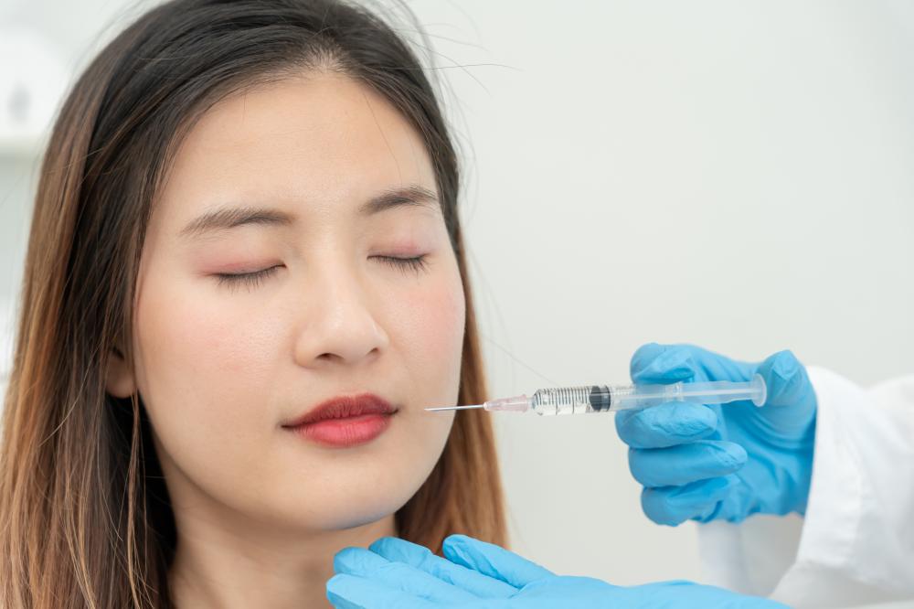 How Do Botox Lip Injections Work?