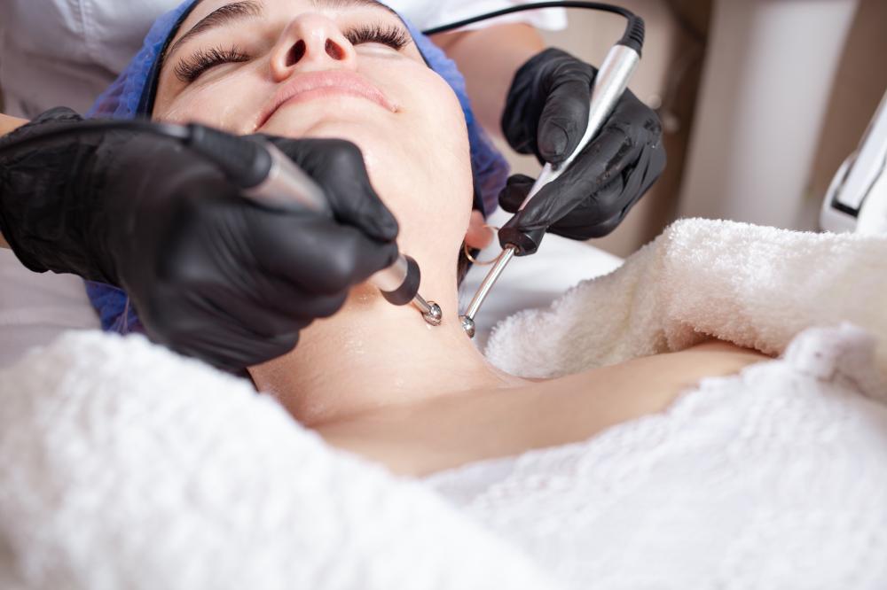 Why Choose Premier Liposuction for Your Hydrafacial in Las Vegas?