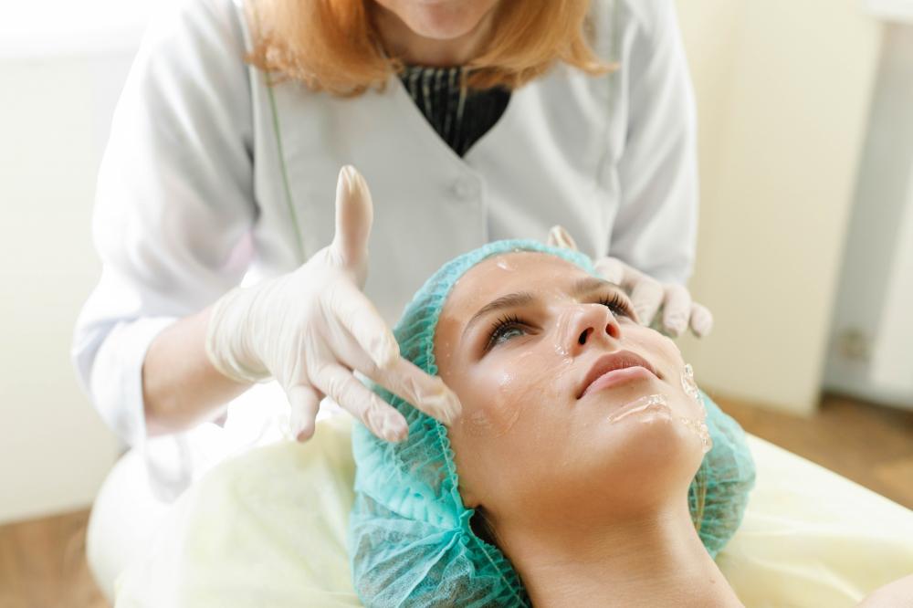 Expert cosmetologist performing ultrasonic facial at Melbourne Med Spa
