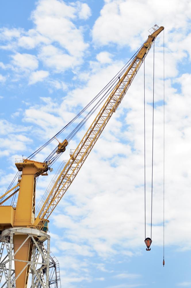 Steps to Becoming A Crane Operator